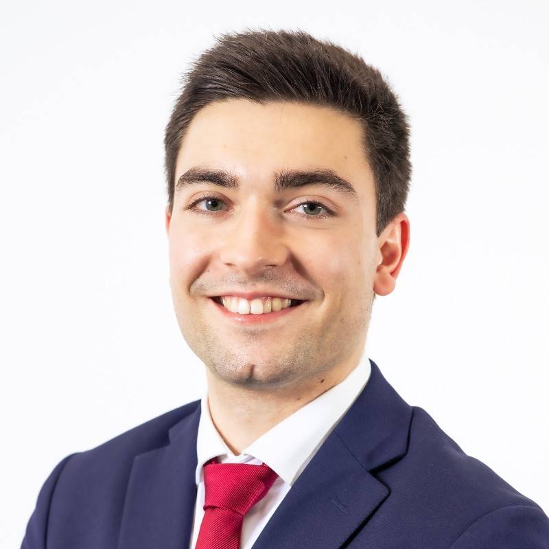 Our student Samuel Machado Capucho on the podium of the CFA Society Portugal's Ethics and ESG Award